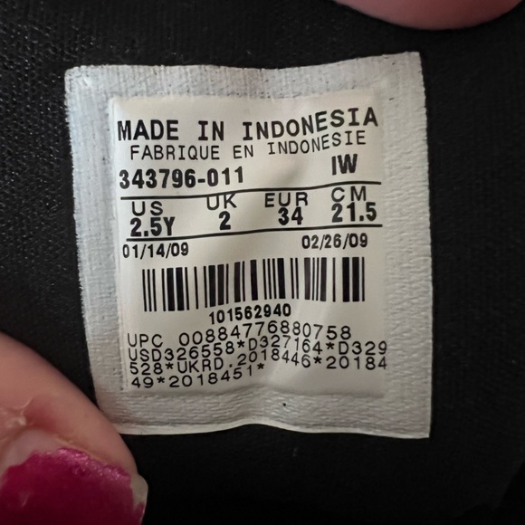 Nike Jordan True Flight Sneakers in “Black Cool Grey” Size 2.5 - Picture 6 of 7